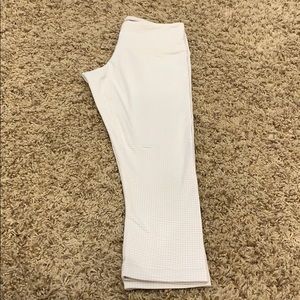 Tan/cream lululemon capris